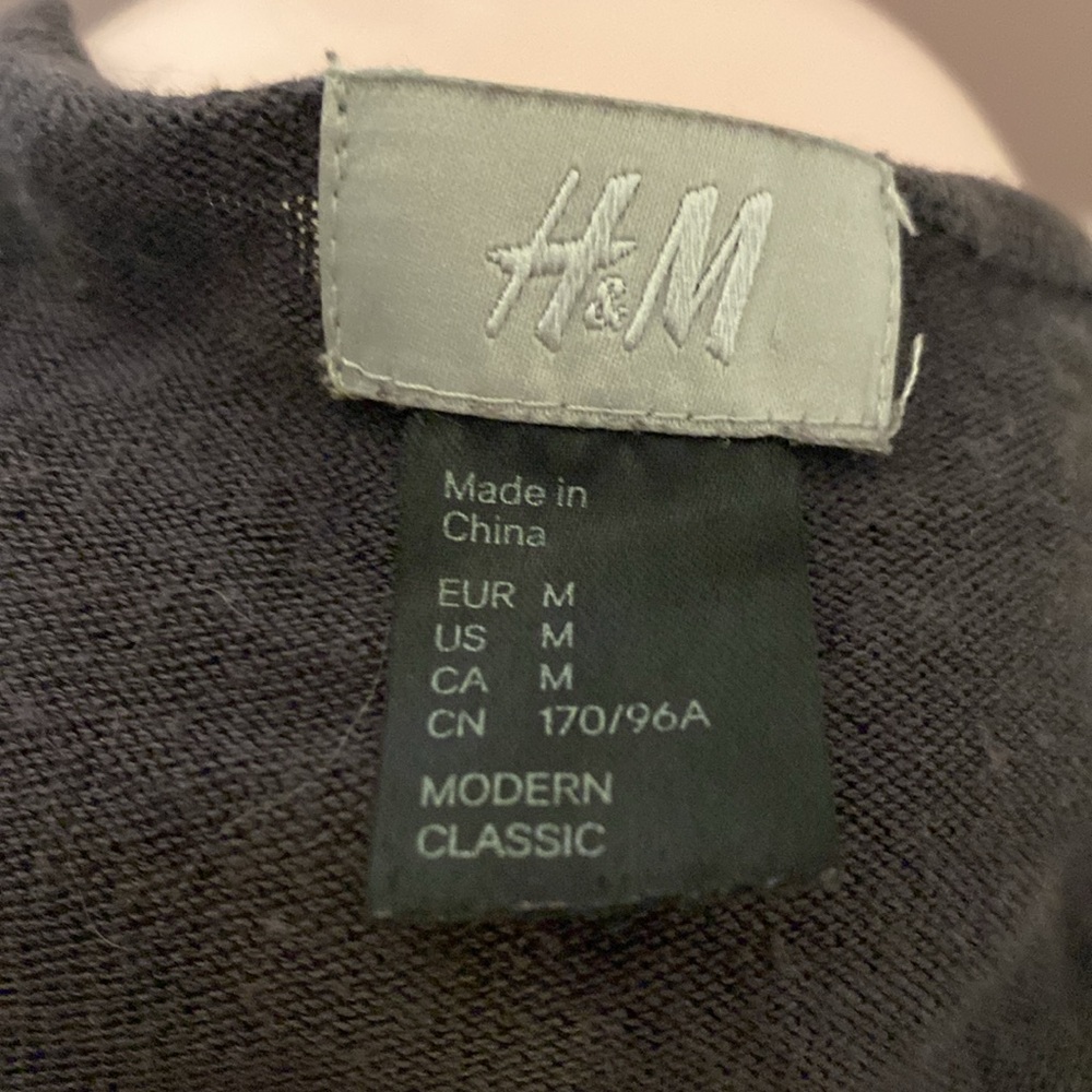 Boat Neck H&M top - Picture 7 of 7